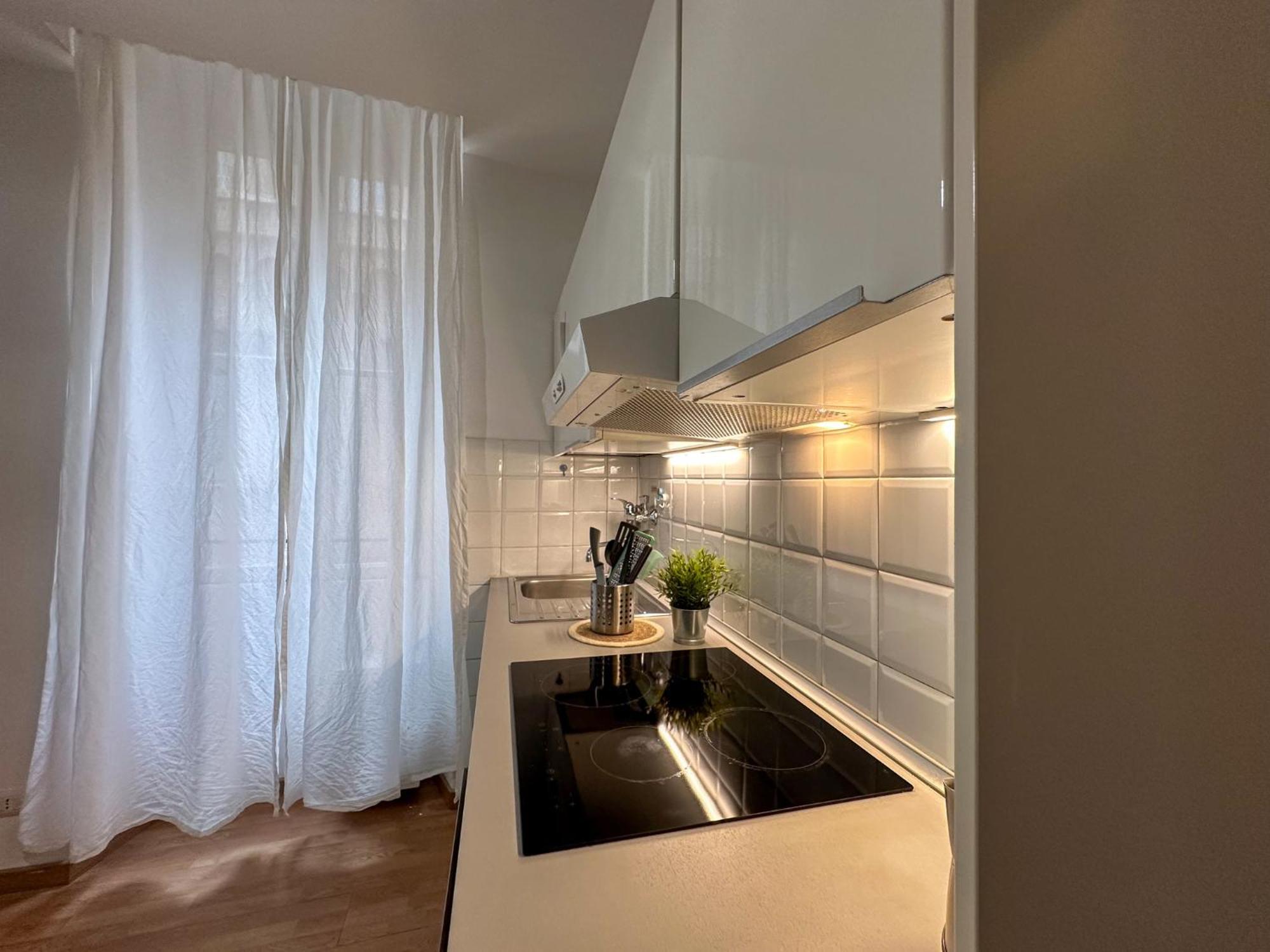 Apartment By The Colosseum - White Chic Flats Rome Buitenkant foto